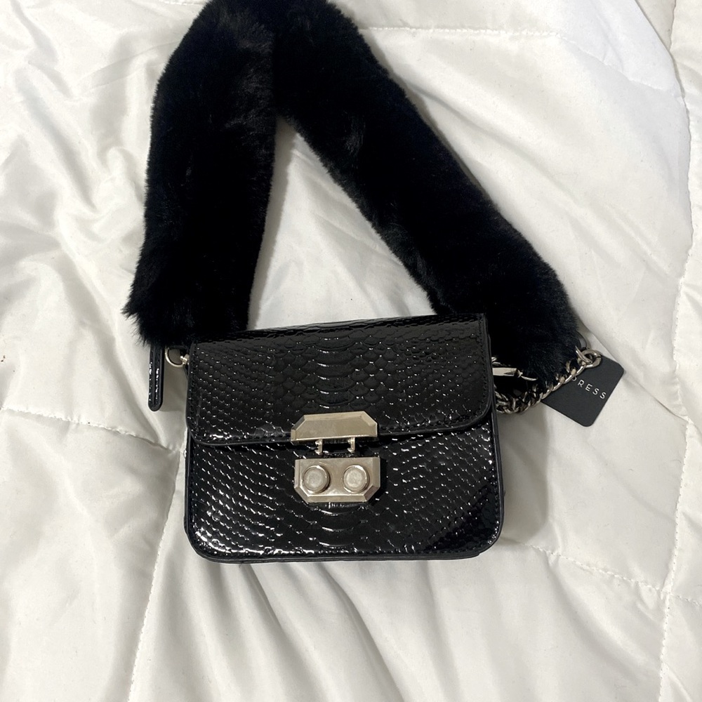 Shoulder bag